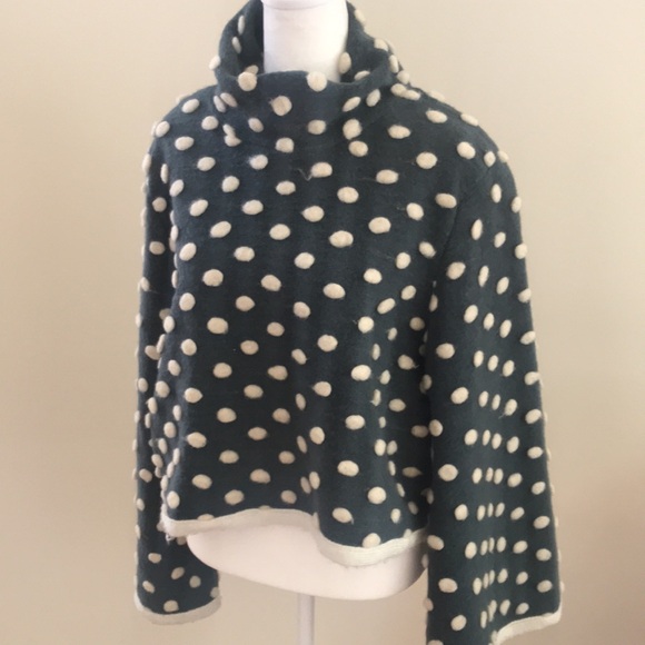 TOV Los Angeles Poncho/Shrug - Picture 3 of 6